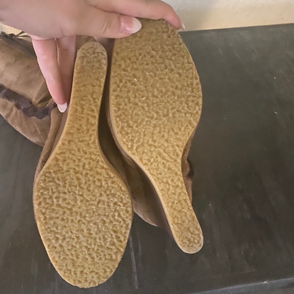 J crew fur lined boots - Picture 3 of 3